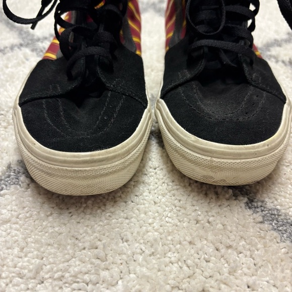 Vans Sk8-Hi Harry Potter Gryffindor Sneakers Black Red Women’s 8 - Picture 12 of 12